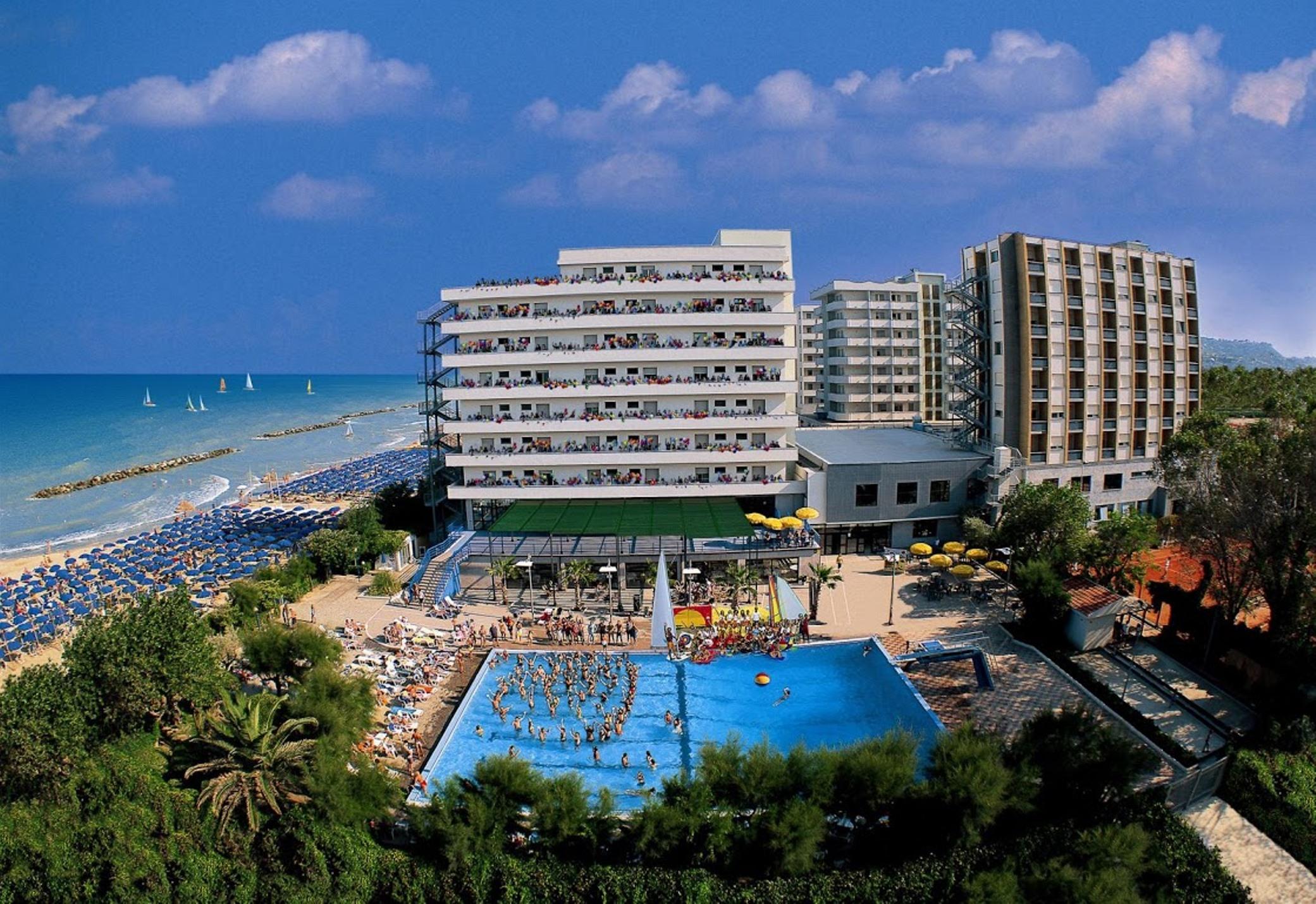 Serena Majestic Hotel Montesilvano Marina Exteriör bild